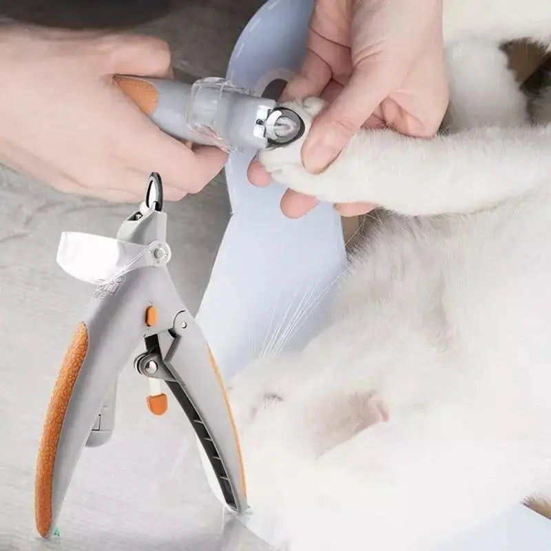 Dog Nail Clipper LumiGuard