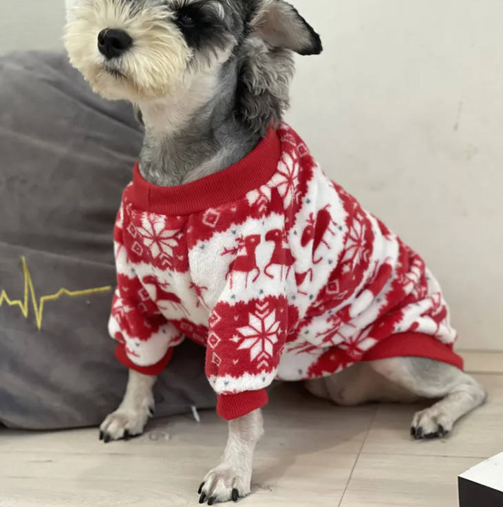 Suéter Navideño para Perros y Gatos Pequeños – Jersey Rojo con Renos y Copos de Nieve